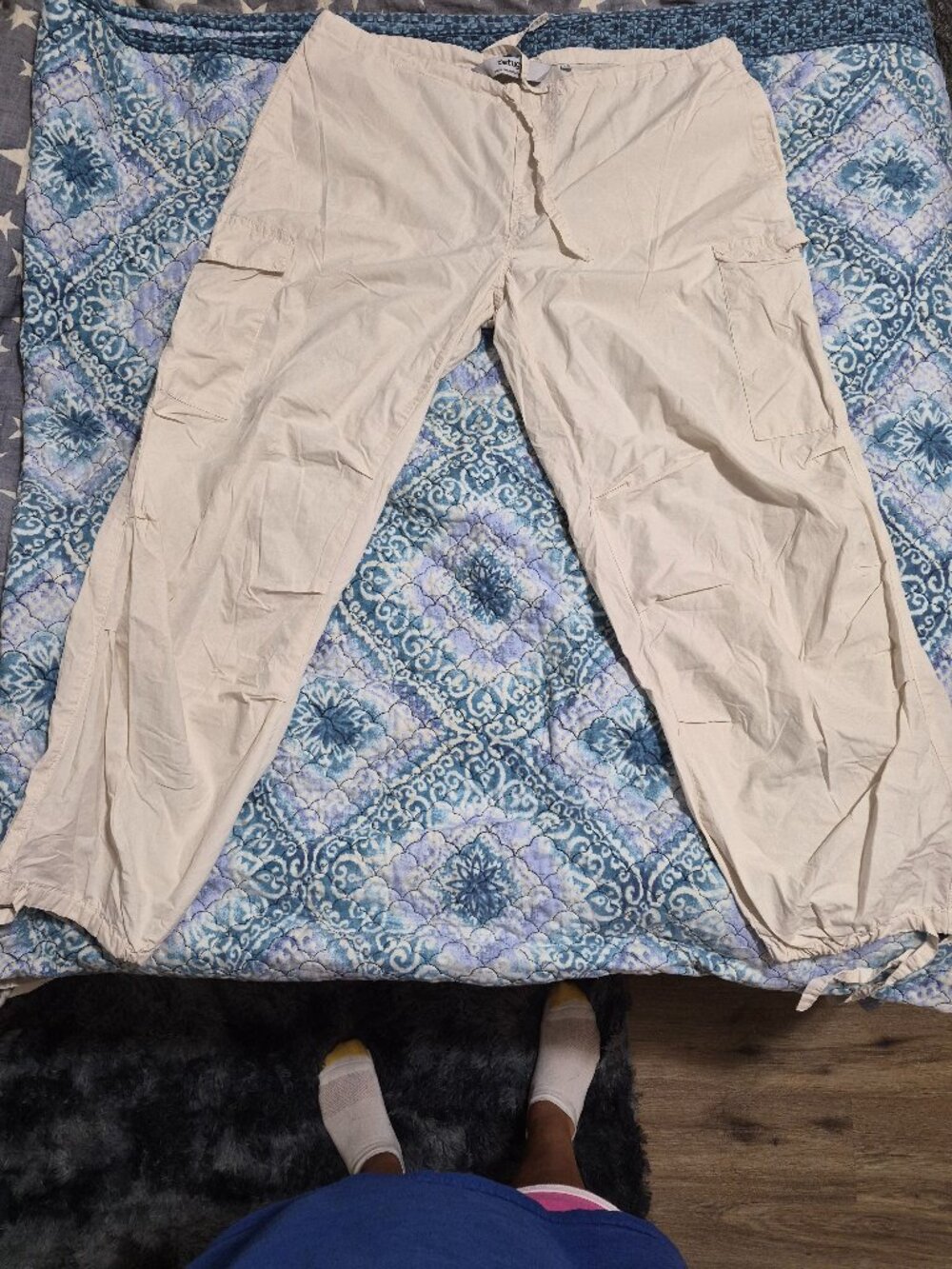 Refuge Cargo Capri Pants Size Large Cream Lightweight Classy Chic Beachy Boho
